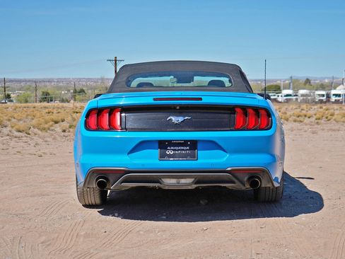 Used 2023 Ford Mustang Premium image 9