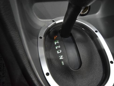 Used 2004 Ford Mustang Mach 1 RWD image 30