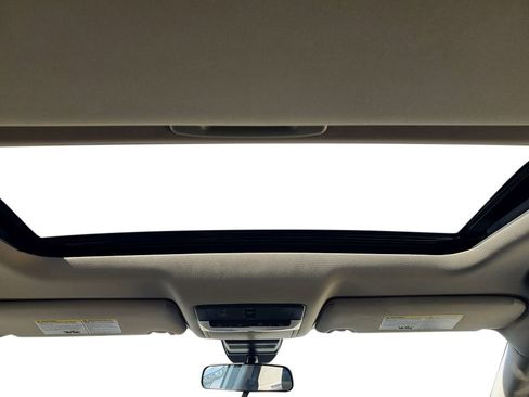 New 2025 Nissan Altima 2.5 SL image 16