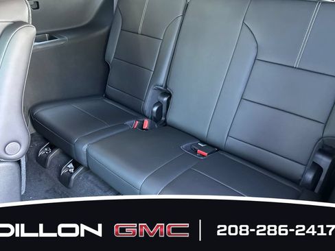 Used 2025 GMC Acadia Elevation w/ Elevation Premium Package FWD image 14