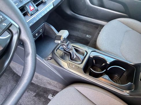 Used 2025 Kia K4 LXS image 41