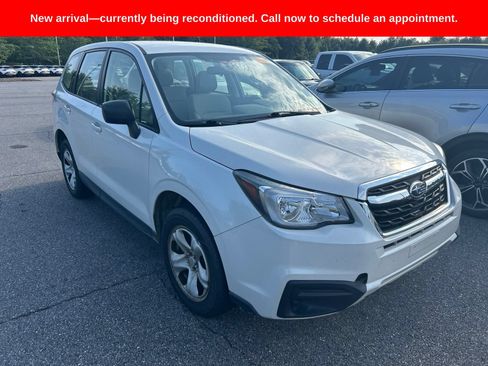 Used 2018 Subaru Forester 2.5i AWD/4WD image 3