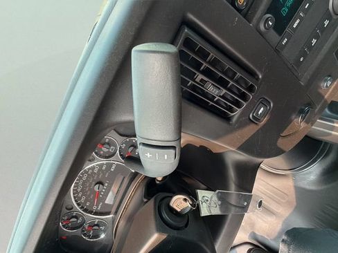 Certified 2021 Chevrolet Express 2500 RWD image 24