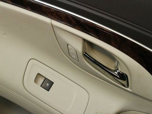 Used 2016 Buick LaCrosse Leather image 9