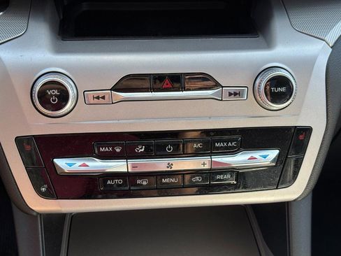 Used 2023 Ford Explorer XLT w/ Equipment Group 202A image 24