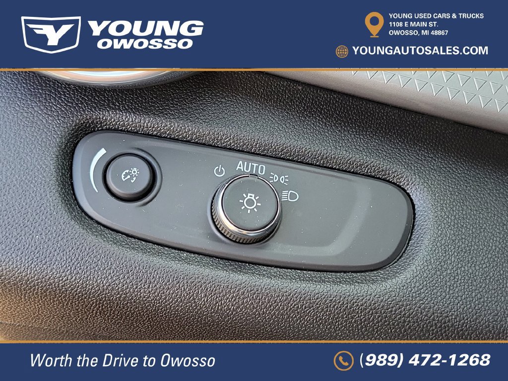 Used 2025 Chevrolet Trax LT w/ Driver Confidence Package FWD image 10