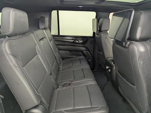 Used 2023 GMC Yukon XL Denali image 26