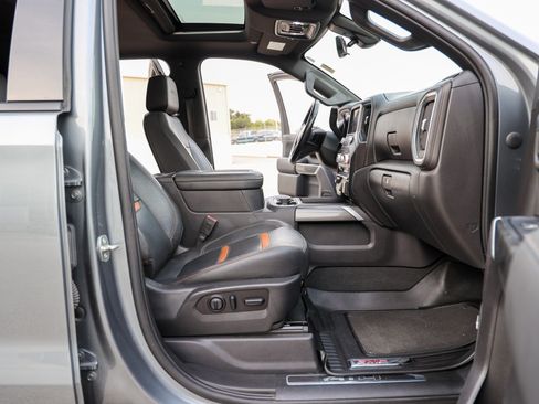 Used 2021 GMC Sierra 1500 AT4 w/ AT4 Premium Package AWD/4WD image 44