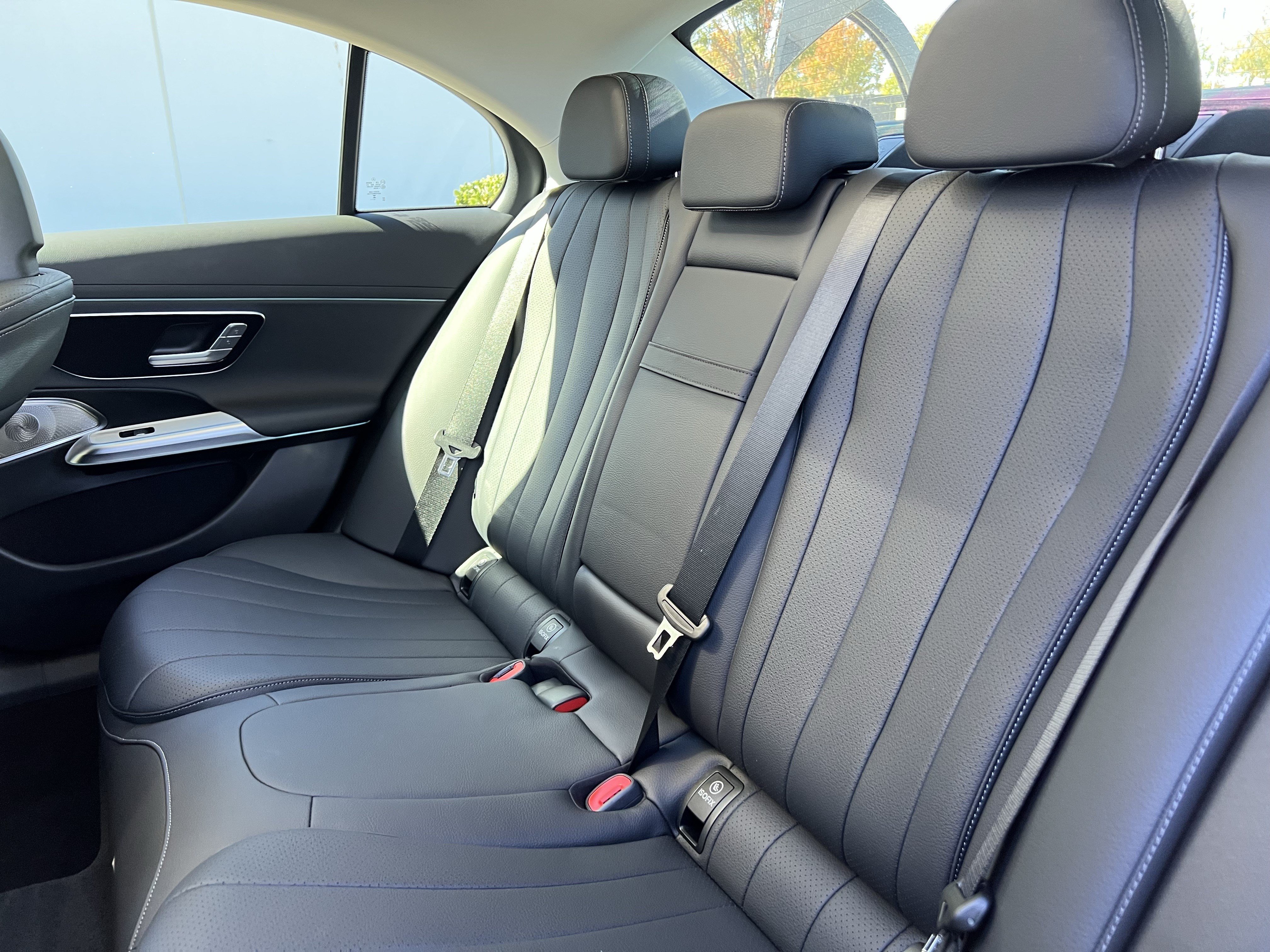 Used 2026 Mercedes-Benz E 350 4MATIC Sedan image 33