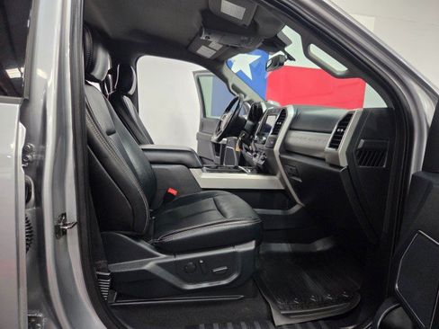Used 2020 Ford F250 Lariat w/ Lariat Value Package AWD/4WD image 9