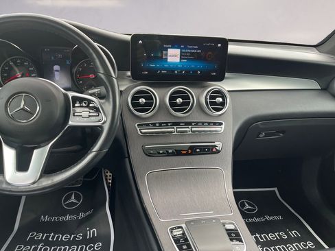 Used 2022 Mercedes-Benz GLC 300 4MATIC image 11