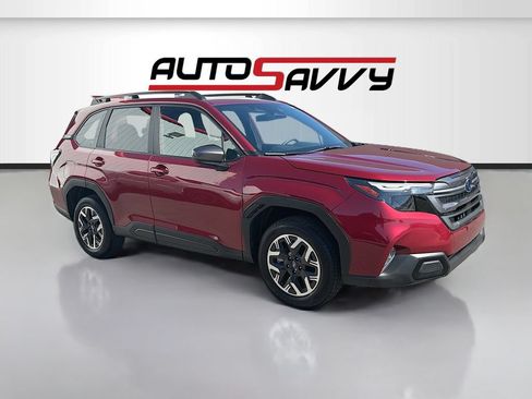 Used 2025 Subaru Forester Premium AWD/4WD image 1