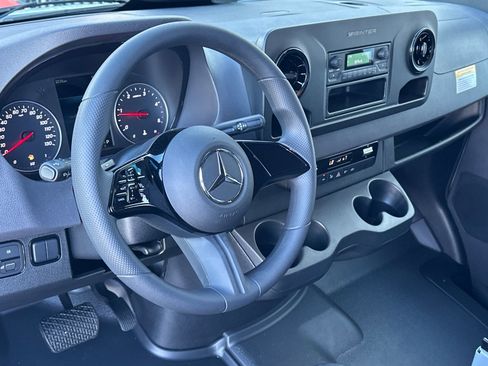 New 2025 Mercedes-Benz Sprinter 2500 image 12