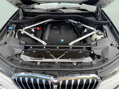Used 2020 BMW X7 xDrive40i w/ Premium Package AWD/4WD image 42