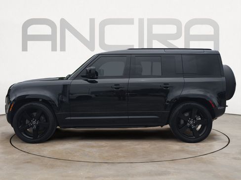 Used 2025 Land Rover Defender 110 X-Dynamic SE AWD/4WD image 7