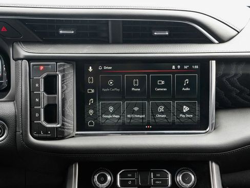 Used 2023 GMC Yukon Denali image 13