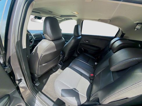 Used 2020 Honda HR-V EX image 23