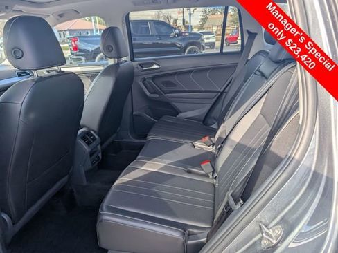 Used 2024 Volkswagen Tiguan SE image 9