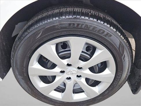 Used 2025 Toyota Corolla LE FWD image 22