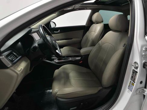 Used 2018 Kia Optima EX w/ Premium Package FWD image 9