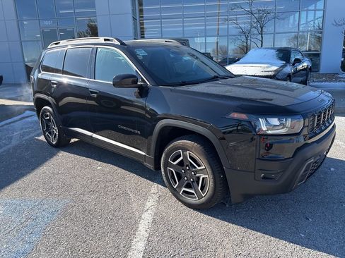New 2026 Jeep Cherokee Laredo AWD/4WD image 33