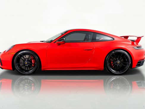 Used 2024 Porsche 911 Carrera GTS image 17