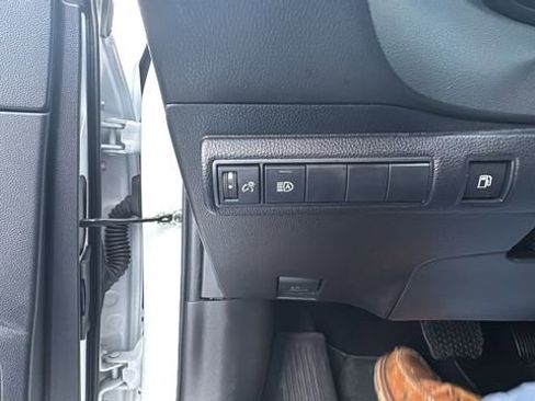 Used 2024 Toyota Corolla LE image 13