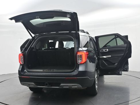 Used 2023 Ford Explorer XLT w/ Equipment Group 202A AWD/4WD image 50