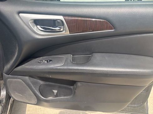 Used 2015 Nissan Pathfinder Platinum w/ Cargo Package AWD/4WD image 27