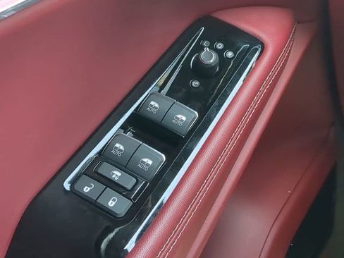Used 2024 Jeep Wagoneer Launch Edition AWD/4WD image 31