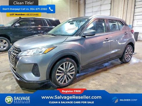 Used 2023 Nissan Kicks SV image 1