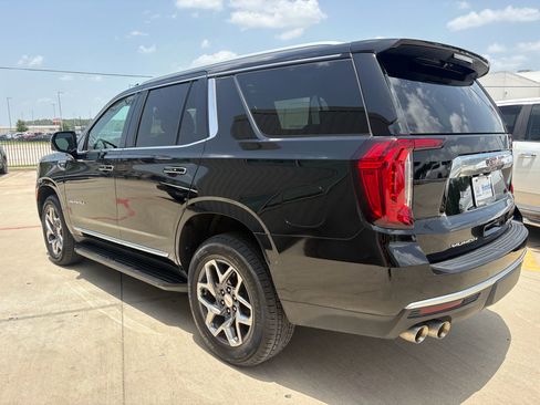 Used 2023 GMC Yukon Denali AWD/4WD image 6