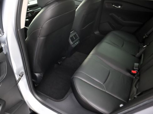 Used 2024 Honda Accord EX-L image 10