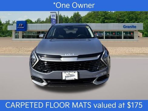 Used 2023 Kia Sportage EX image 3