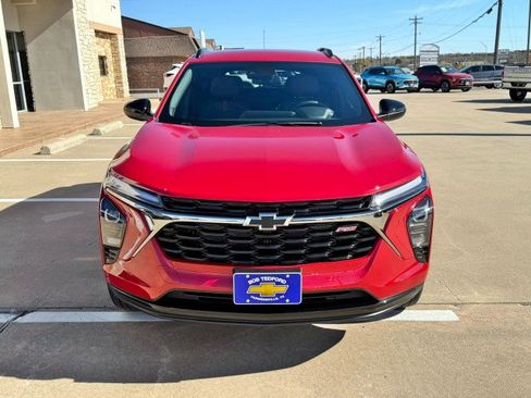 New 2026 Chevrolet Trax RS w/ Driver Confidence Package image 8