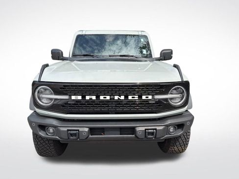 Used 2023 Ford Bronco Wildtrak image 3