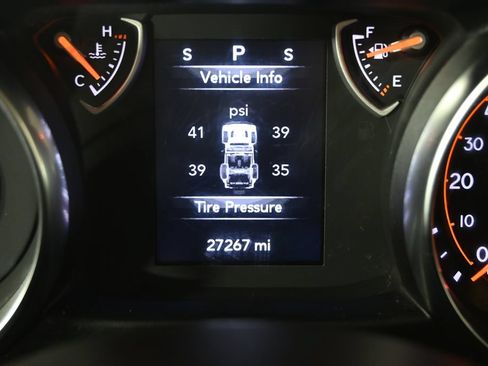 Used 2020 Jeep Wrangler Sport AWD/4WD image 24