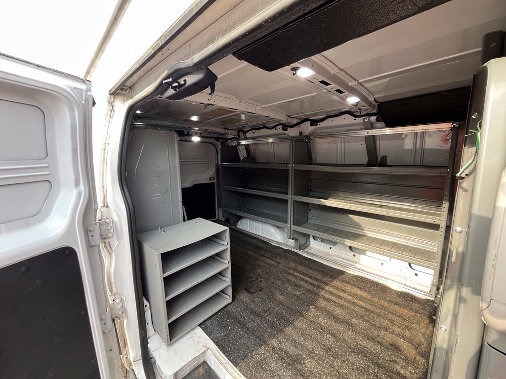 Used 2020 Ford Transit 250 Low Roof RWD image 31