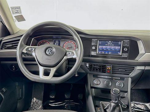 Used 2021 Volkswagen Jetta S image 13