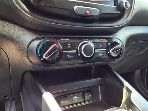 Certified 2023 Kia Soul LX w/ Option Group 015 FWD image 17