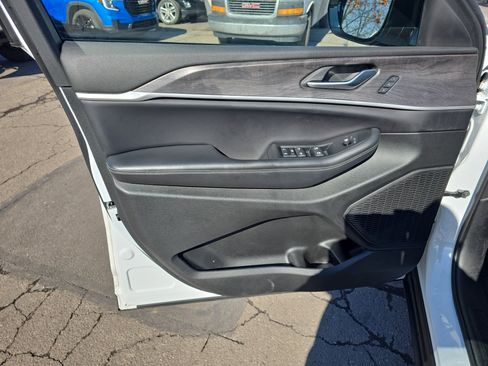 Used 2023 Jeep Grand Cherokee L Limited image 17