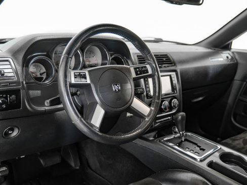 Used 2009 Dodge Challenger SRT8 image 12