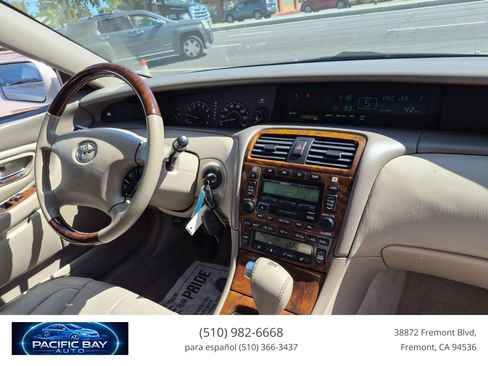 Used 2004 Toyota Avalon XLS FWD image 19