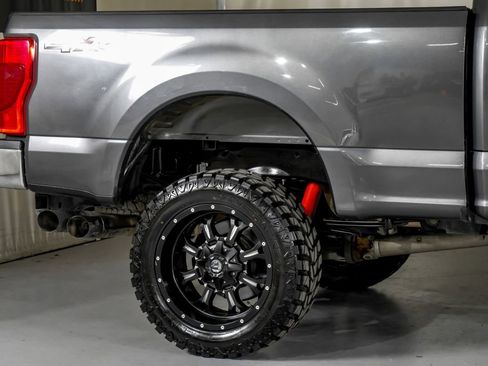 Used 2020 Ford F250 XLT image 6