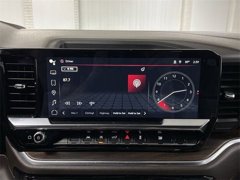 Certified 2022 GMC Sierra 1500 SLT w/ SLT Convenience Package image 13