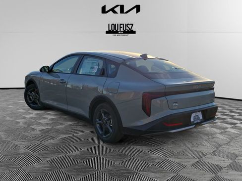 New 2025 Kia K4 LXS image 4