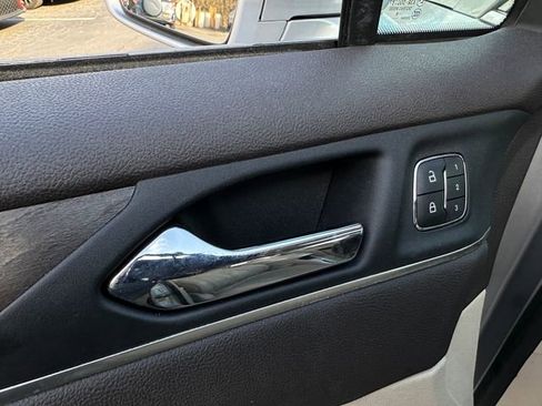 Used 2019 Lincoln MKC Reserve image 12