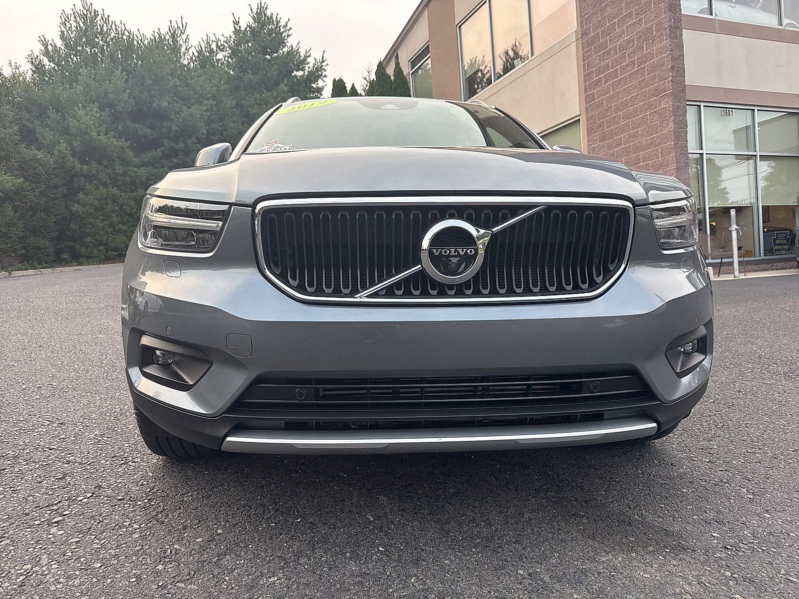 Used 2019 Volvo XC40 T5 Momentum AWD/4WD image 14