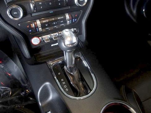 Used 2017 Ford Mustang Premium image 22