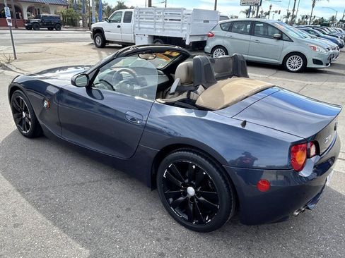 Used 2003 BMW Z4 2.5i RWD image 15
